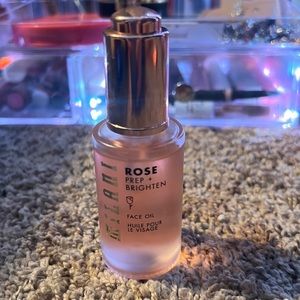 Milani face oil